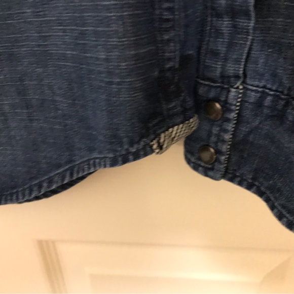 American Eagle outfitters shirt size medium - Picture 5 of 7